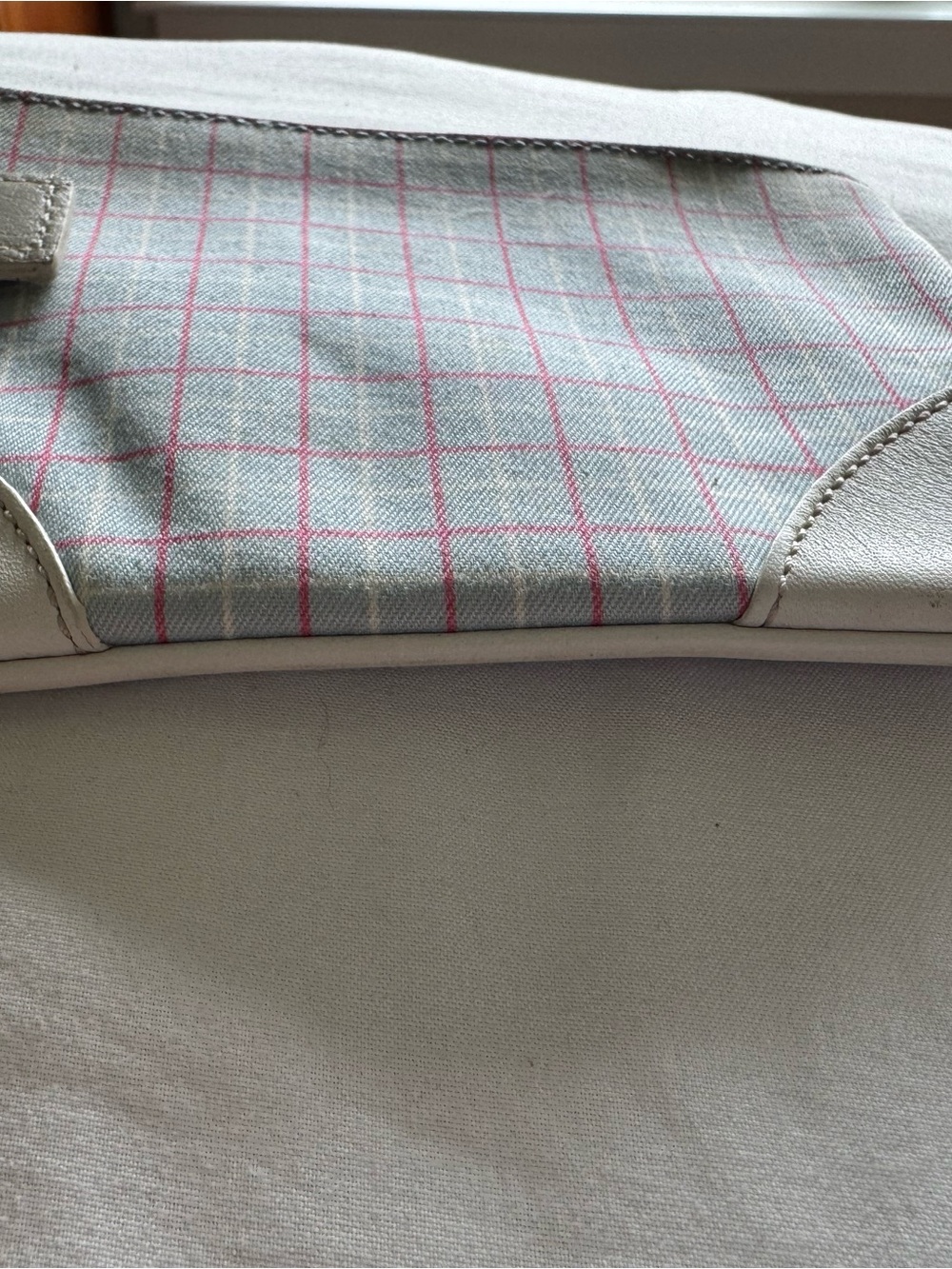 Vintage Coach White Leather Wristlet with Blue and Pink Tattersall Plaid Y2K - Picture 6 of 7